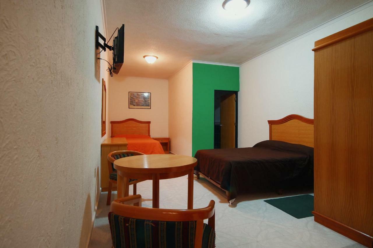 Hotel El Conquistador Monarca. Zitácuaro Екстериор снимка
