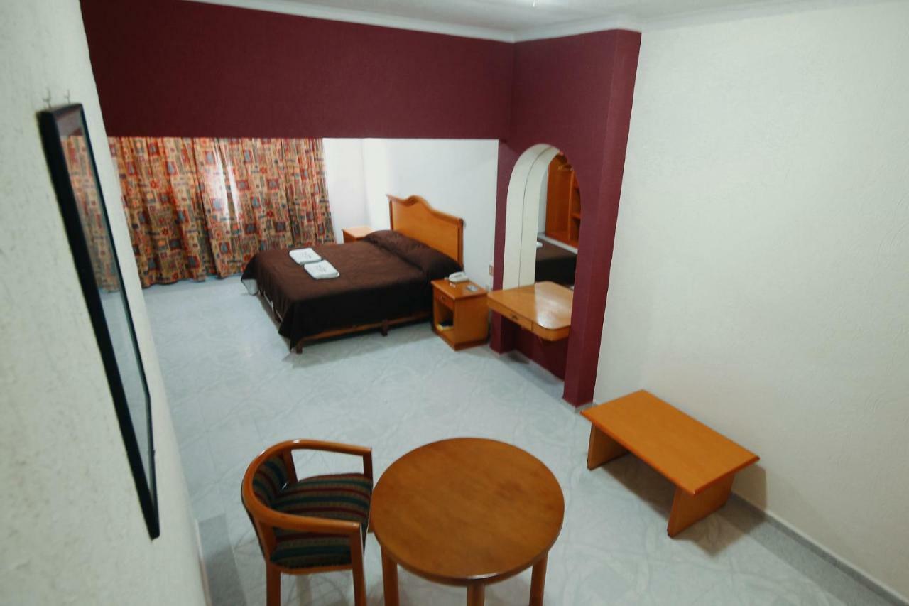 Hotel El Conquistador Monarca. Zitácuaro Екстериор снимка