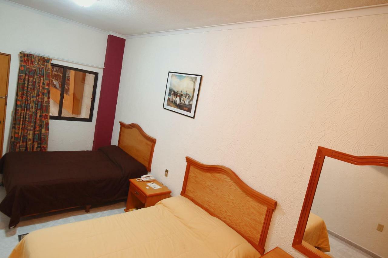 Hotel El Conquistador Monarca. Zitácuaro Екстериор снимка