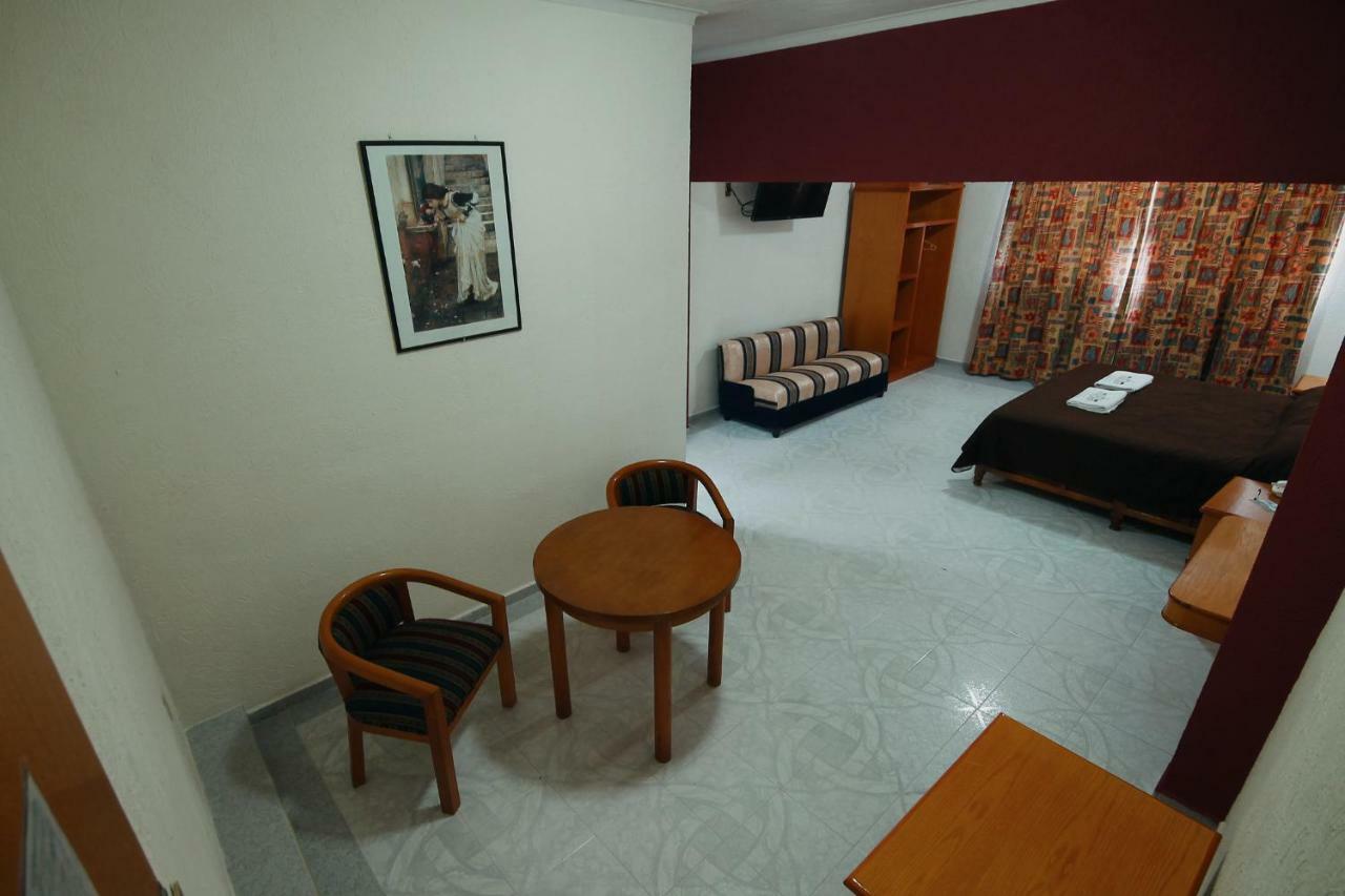 Hotel El Conquistador Monarca. Zitácuaro Екстериор снимка